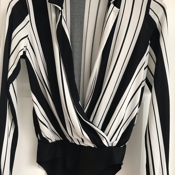 Beautiful Blouse/ Bodysuit - Picture 2 of 3